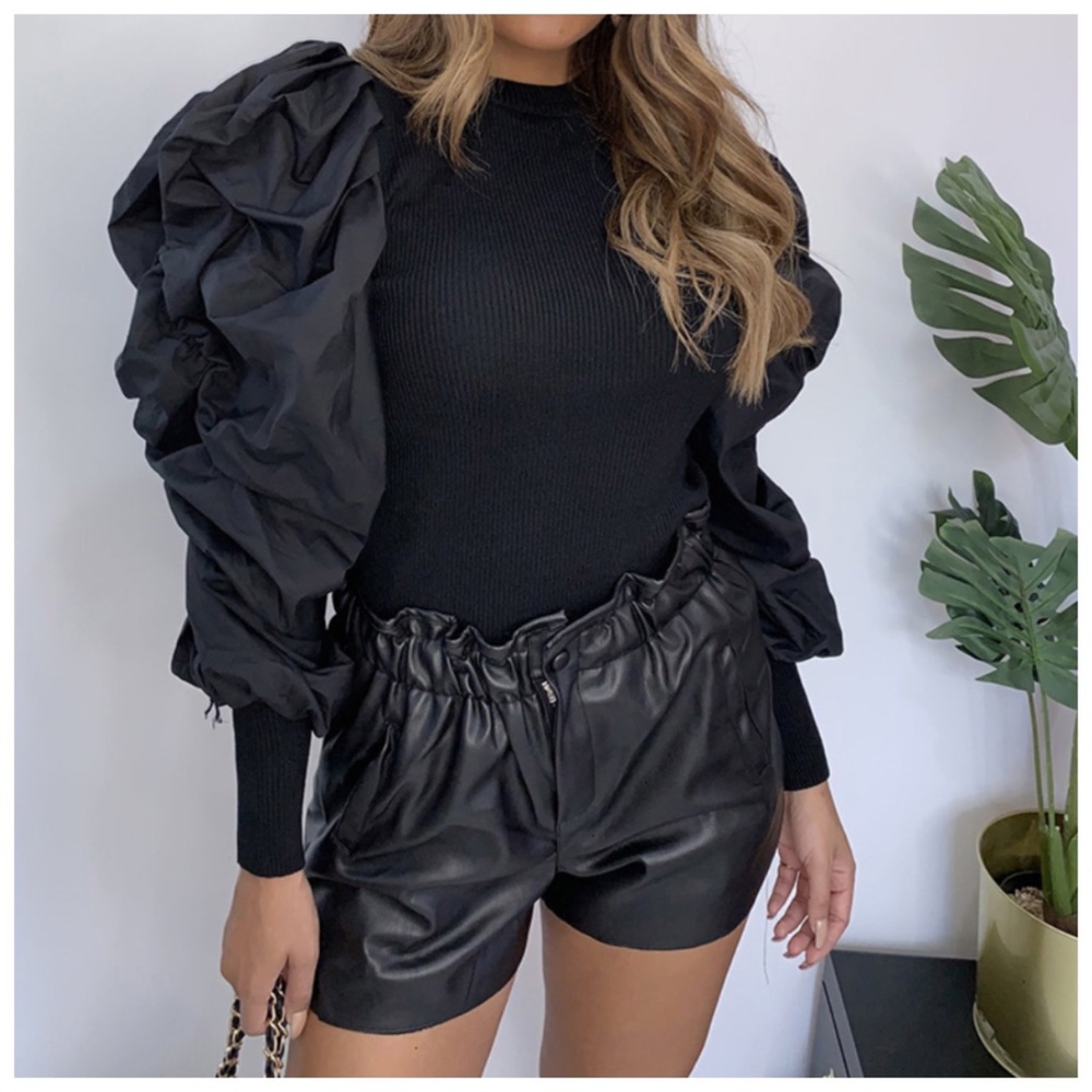 💜 The ESPINELLA Puff Sleeve Top - Picture 4 of 8